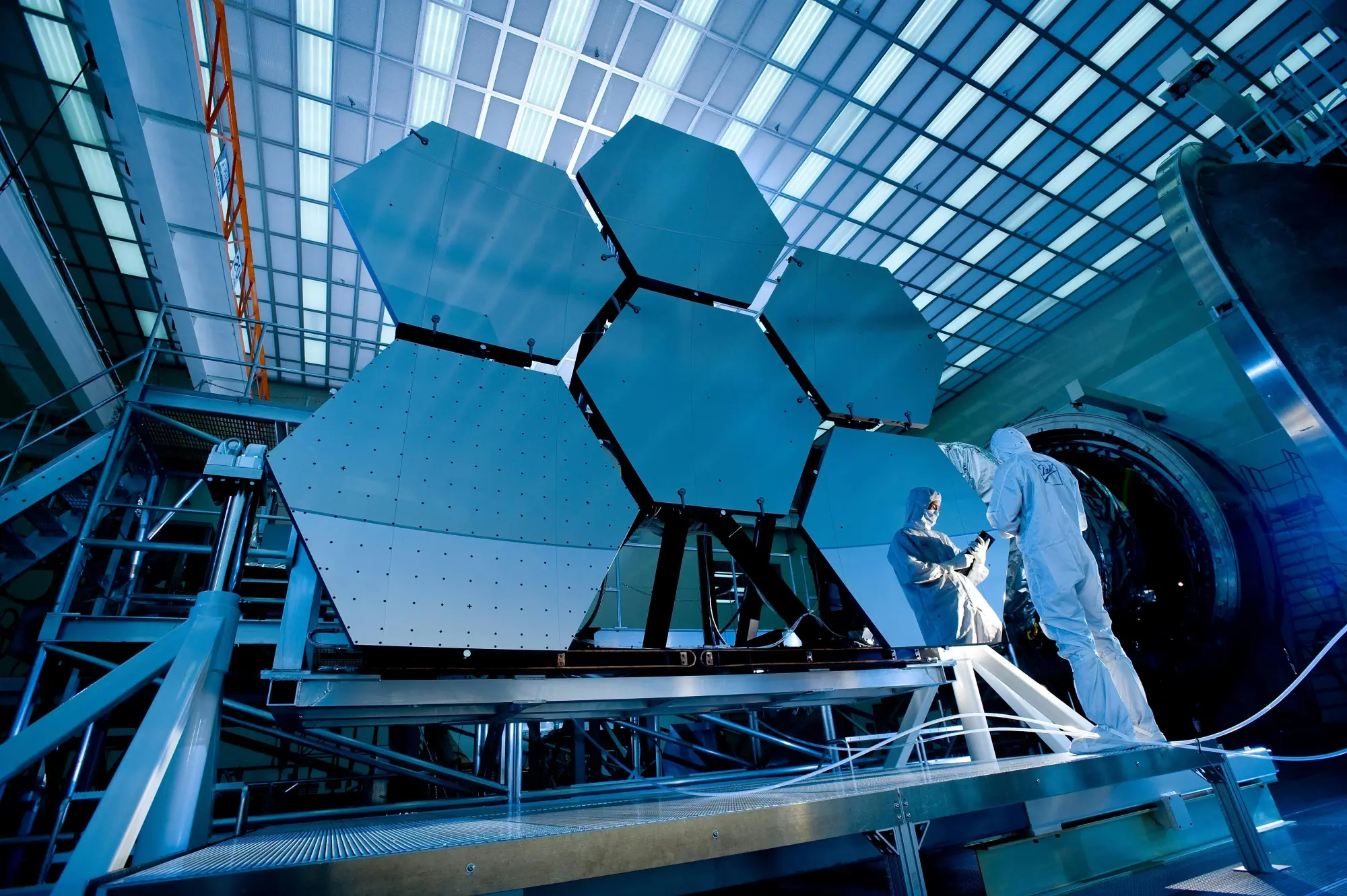Revolutionizing Nanodevice Fabrication with Advanced Lithography Tools